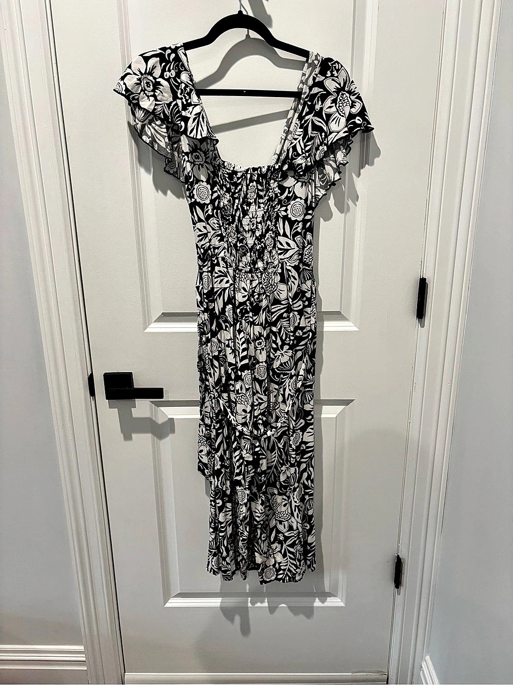 Luxology Black and White Floral Ruffle Sleeve Smocked Jumpsuit Black & White